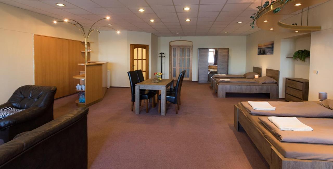 Apartmany Setkova Vila 因德日赫城堡 外观 照片